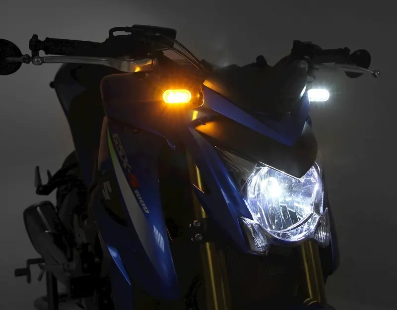 Denali T3 Front Switchback Led M8 Turn Signals 1