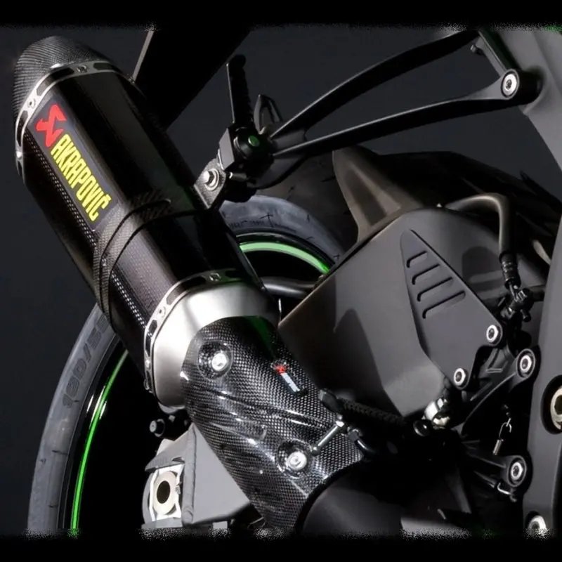 Kawasaki Zx-6R - (2013-2018) Akrapovic Carbon Silencer Slip-On Kit - Road Legal Removable Baffle 2