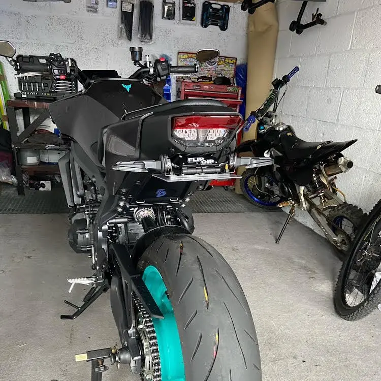 Yamaha Mt09 Flip N Dip 3