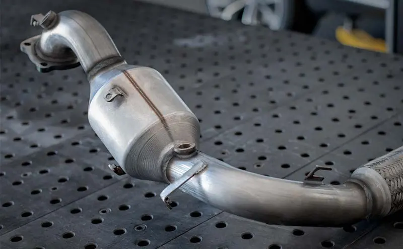 Magnaflow Direct-Fit Catalytic Converter For 2011–2012 Chevrolet Malibu 2.4L 2