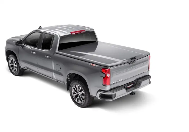 Undercover 19-20 Chevy Silverado 1500 5.8Ft Elite Lx Bed Cover - Pull Me Over Red 1